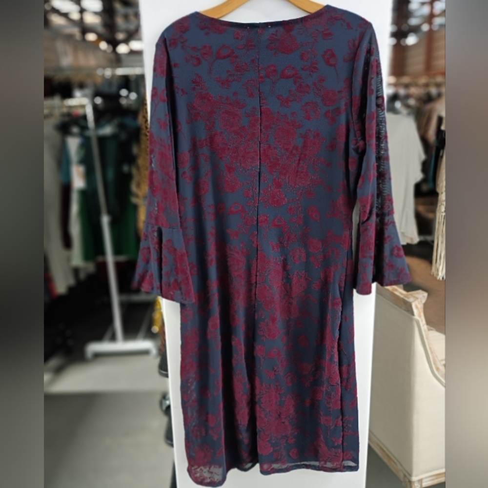 Haani Blue and Red Sheath Dress Short Sleeve Scoop Neck - Picture 3 of 4